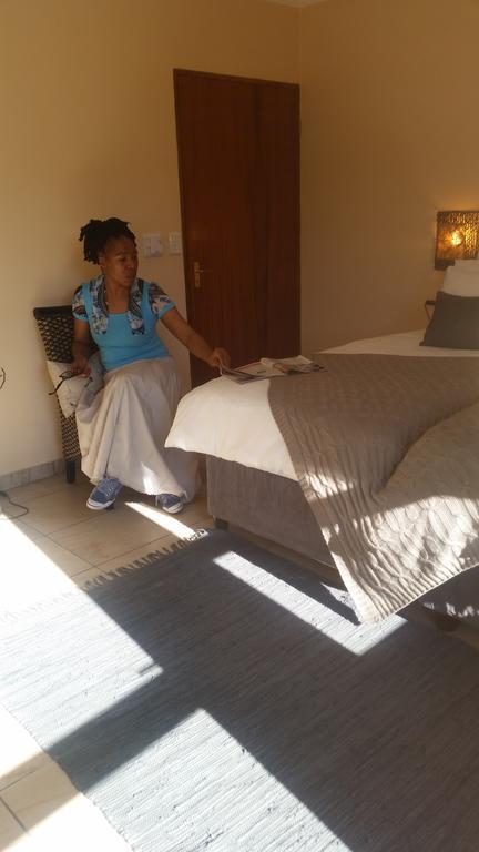 African Phoenix Guest Lodge Johannesburg Exterior foto
